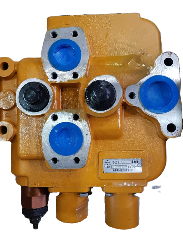 GIDRORASPILITEL PAGRUZCHIK XCMG DF32.2C 16MPa 250 L/min